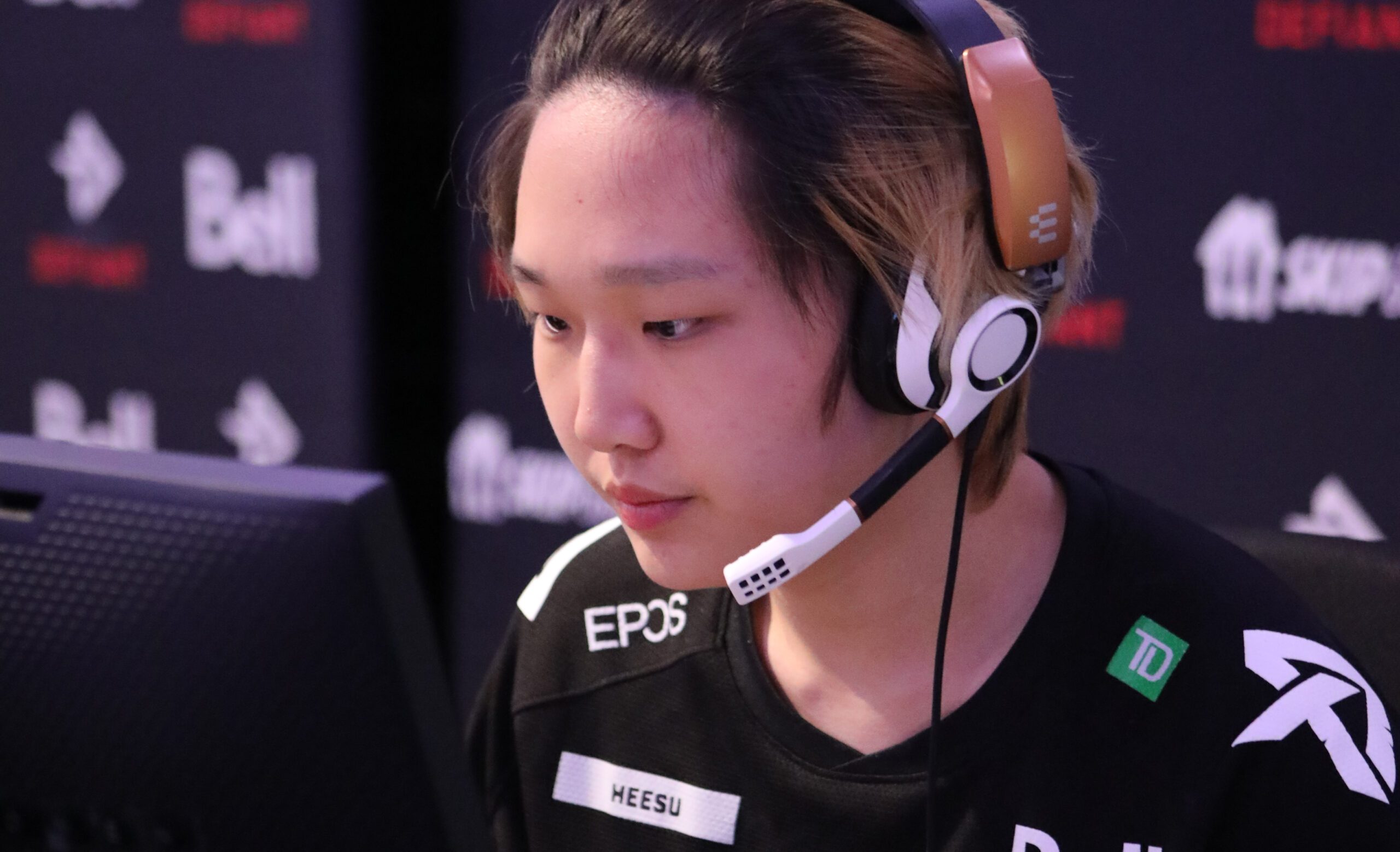 Heesu during a match in overactive media's toronto defiant facility