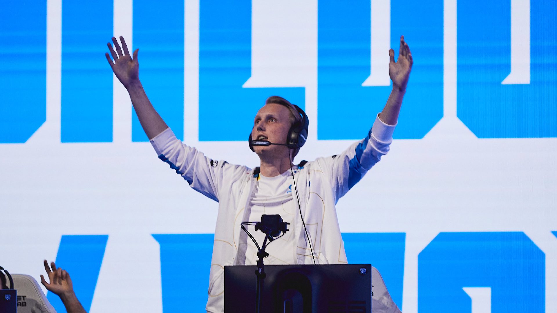 Cloud9's bot laner Zven, who helped save NA at Worlds 2021 for five w's
