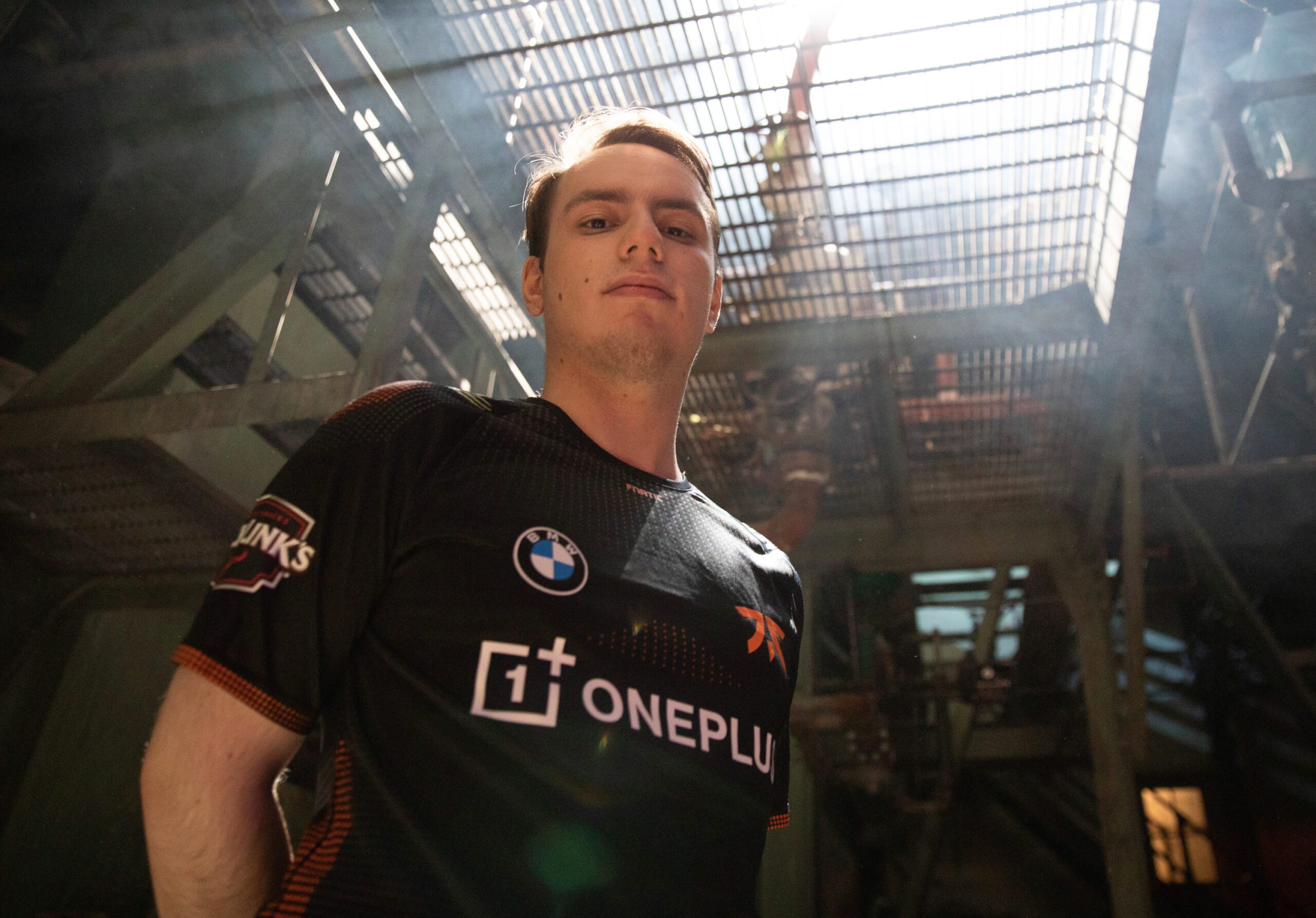 Fnatic's Nikita "Derke" Sirmitev repping the Fnatic jersey | Photo by Colin Young-Wolff/Riot Games
