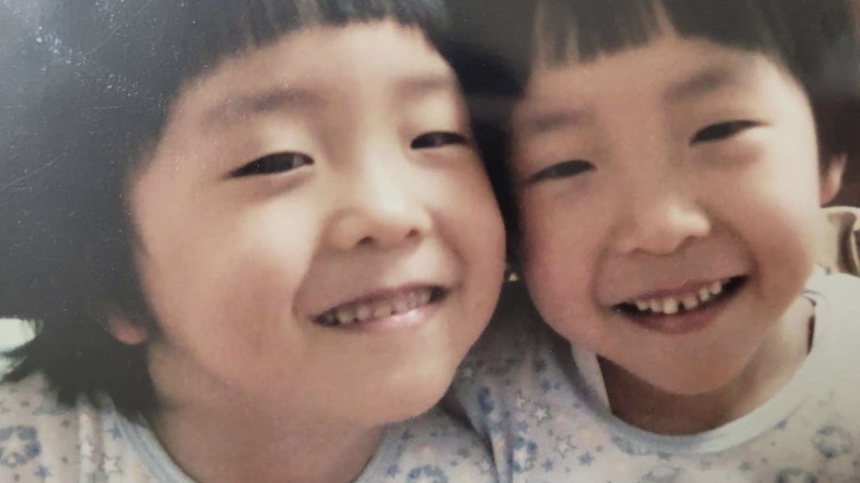 Twin brothers Gwangboong and Jinboong as young children
