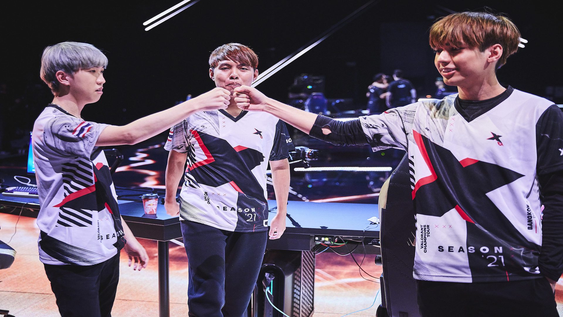X10C Esports' Nutchaphon "sScary" Matarat, Panyawat "sushiboys" Subsiriroj and Itthirit "foxz" Ngamsaard at the VALORANT Champions Groups Stage on December 6