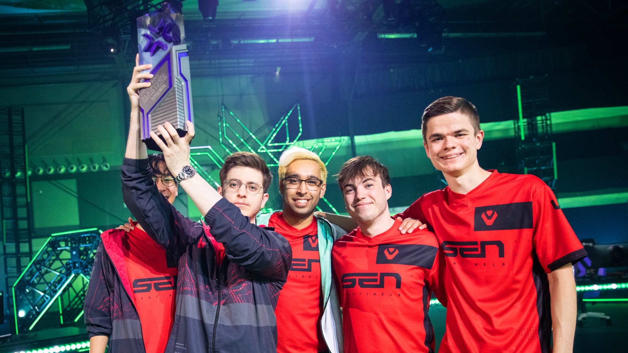 Zombs lifts an esports trophy with his Sentinels teammates