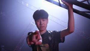 Worlds 2022 GALA pickems crystal ball players RNG